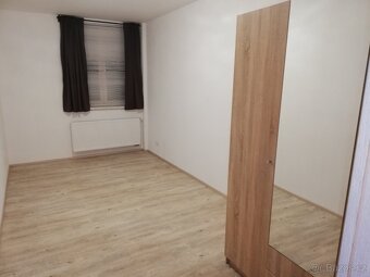Pronájem bytu Za Zelenou liškou 2+kk • 50 m² - 8