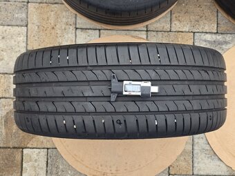 alu TOMASON TN16 8x18" 5x114,3 ET40 s pneu 225/40 R18 - 8