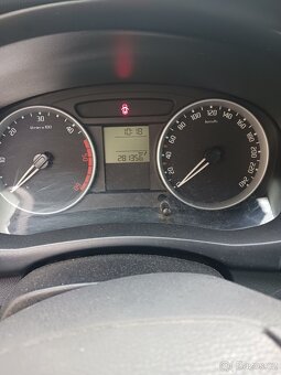 Škoda Roomster 2010 1.9 tdi 77kW - 8