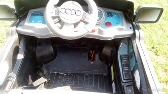 Dětské elektrické autíčko-k opravě - 8
