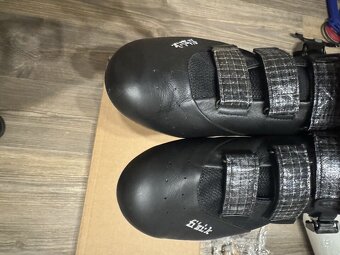cyklistické silniční boty tretry Fizik R1 Uomo CARBON vel.44 - 8