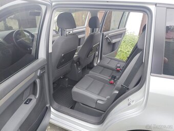 Vw Tourana 1.9 Tdi 77kw 7 MÍST,6KVALT,SERVISKA - 8