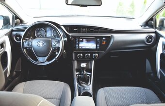 Toyota Corolla 1.6 Comfort 97KW Exclusiv - 8