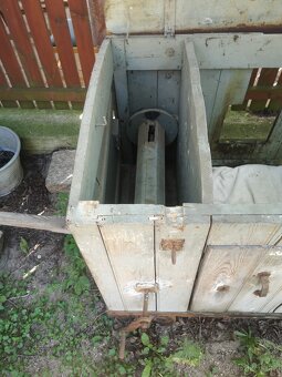 Vozík starý, historicky kompresor - 8