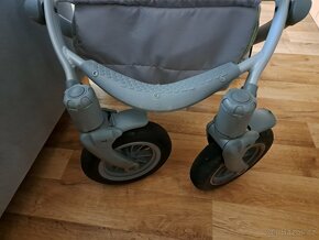 Kočárek a autosedačka- můžu slevnit - 8