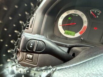 Škoda OCTAVIA RS 1.8T XENON TEMPOMAT 2004 - 8