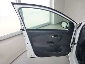 Volkswagen Polo 1,2TDI KLIMA NAVIGACE 5DV - 8