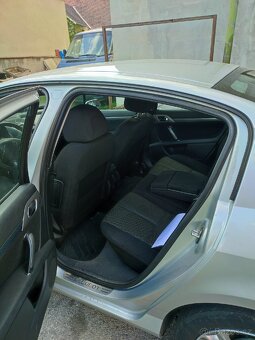Peugeot 407 - 8