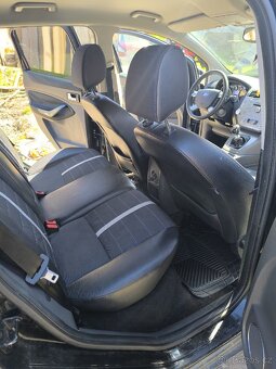 Ford Kuga 2.0 TDCi 100 kW 4x4 - 8