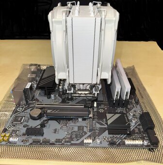 Set PC komponent – Ryzen 5 7600X, DDR5, SSD, chladič, deska - 8