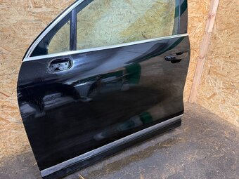 KOMPLETNÍ LEVÉ PŘEDNÍ DVEŘE VW TOUAREG 7P LV7B - 8