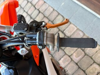 Prodám KTM SX-F 350,r.v.2021,118mth,koupena v ČR - 8
