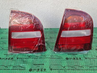 světlo pravé zadní kompletní Škoda Octavia I sedan (1U) před - 8
