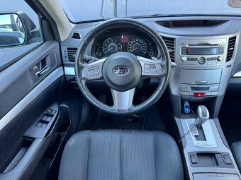 Subaru Legacy 2.5 - 8