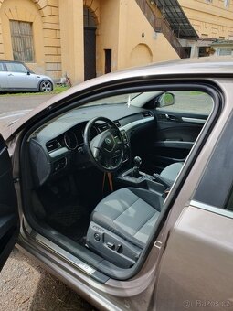 škoda superb r.v.2012 - 8