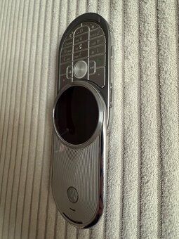 Motorola Aura - 8