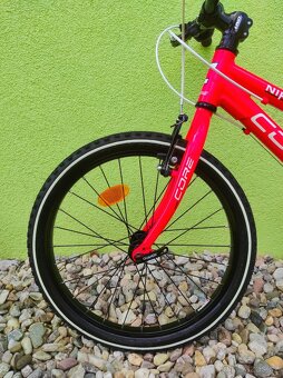 Značkové dětské kolo CORE NIPPER 20" (růžová neonová) - 8