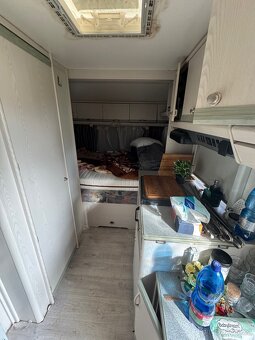 Prodám karavan pro 4 osob - 8