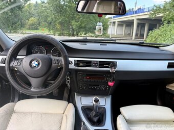 BMW 325i , E91 160 kW touring N52B25A - 8