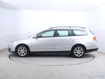 Volkswagen Passat 2007 2.0 TDI Combi - 8