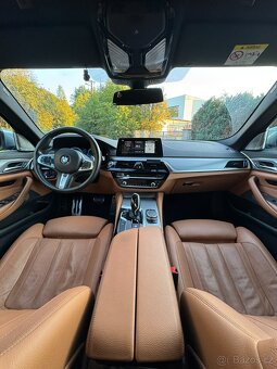 BMW 540i xDrive Limousine - 8