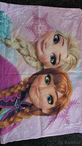 Dětské povlečení Frozen s Elzou a Annou - 8