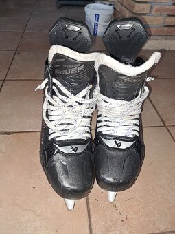 Brusle Bauer Supreme Shadow 10 - 8