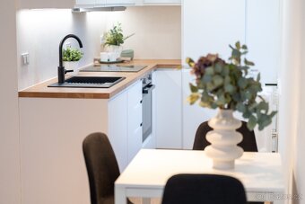 Byt 3kk, 65m2, Praha 8 Kobylisy po kompletní rekonstrukci - 8
