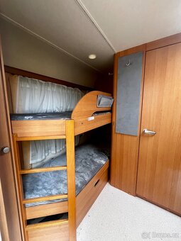 Karavan Wilk - 8
