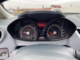 Ford Fiesta 1.2  2009 - 8