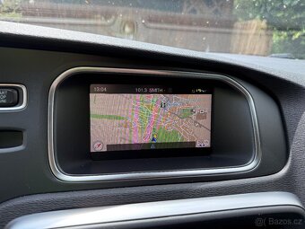 Volvo V40 D3 110 kW, 2017, 1. majitel, nezávislé topení - 8