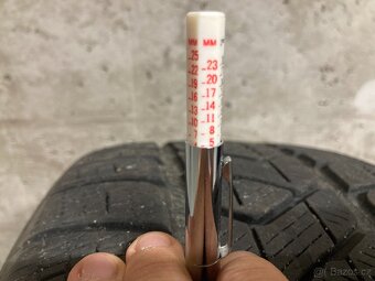 Zimní pneumatiky Pirelli 235/55 R18 - 8
