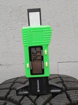 Zánovní zimní orig alu Škoda Fabia 4, 185/65/15 vzorek 8mm - 8