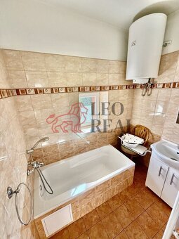 Prodej prostorného RD, užitná plocha 136 m2 a pozemek 2894 m - 8