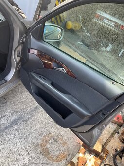 Mercedes w211 e200cdi díly - 8