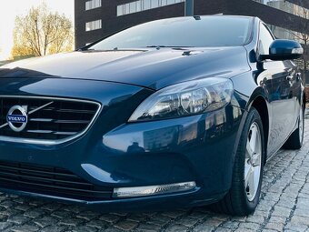Volvo V40 2.0D3 5VÁLEC MANUÁL KAMERA ODPOČET DPH 1 MAJITEL - 8