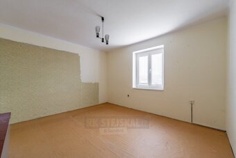 Prodej OV bytu 3+1, 81 m2, byt se zahradou a garáží, Horní B - 8