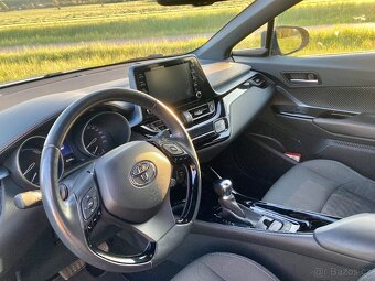 Toyota C-HR 2.0 hybrid, výbava Style - 8