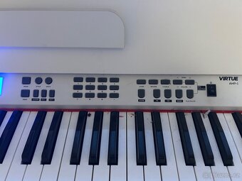 Elektrické digitální piano - 8