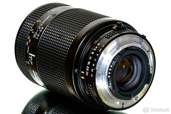 Nikon AF Nikkor 70-210mm 1:4-5,6 + UV Kenko TOP STAV - 8