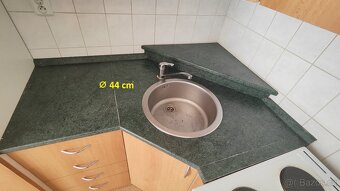 Kuchyňská linka ve tvaru "U" - 8