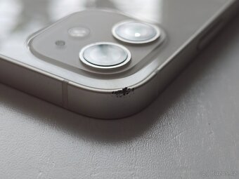 Apple iPhone 12 64GB bílý - 8