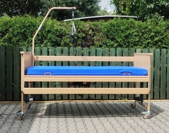 Invalidní polohovací lůžko - 8