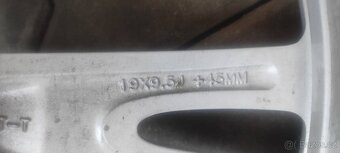 TESLA Y sada originál kol s pneu - 8