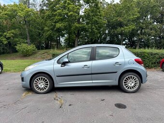 Peugeot 207 - 8