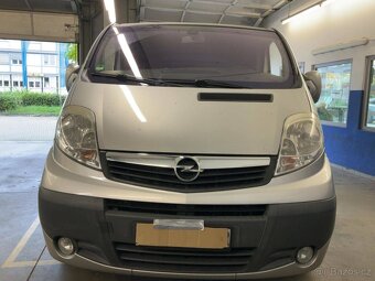 Opel Vivaro 2.5CDTI 107kW Cosmo,8.míst,tažné,serviska,Klima. - 8