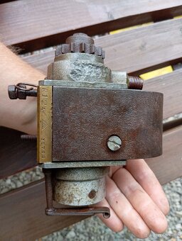 Prodám magneto na starý stabilní motor - 8