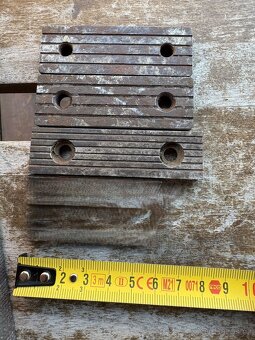 ÚKLID DÍLNY , GARÁŽOVÝ VÝPRODEJ , OD 10 KČ - 8