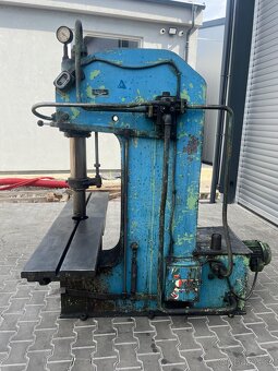 Hydraulický lis CDC 30 ------30t - 8