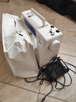 Prodám elektrický šicí stroj Janome - 8